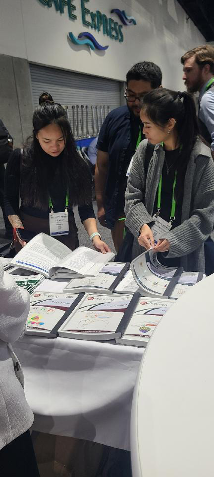 AACR 2024 Booth Photo 10